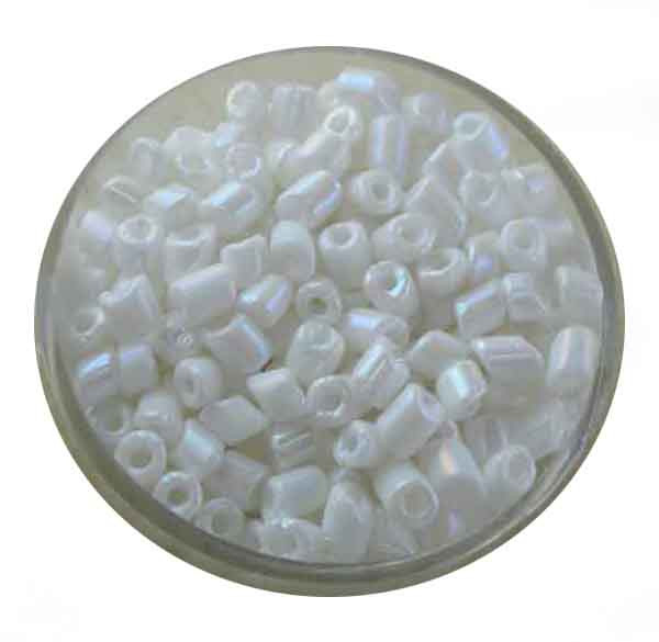 Glasperlen Cremette, opak glänzend, 4-6 mm, weiß